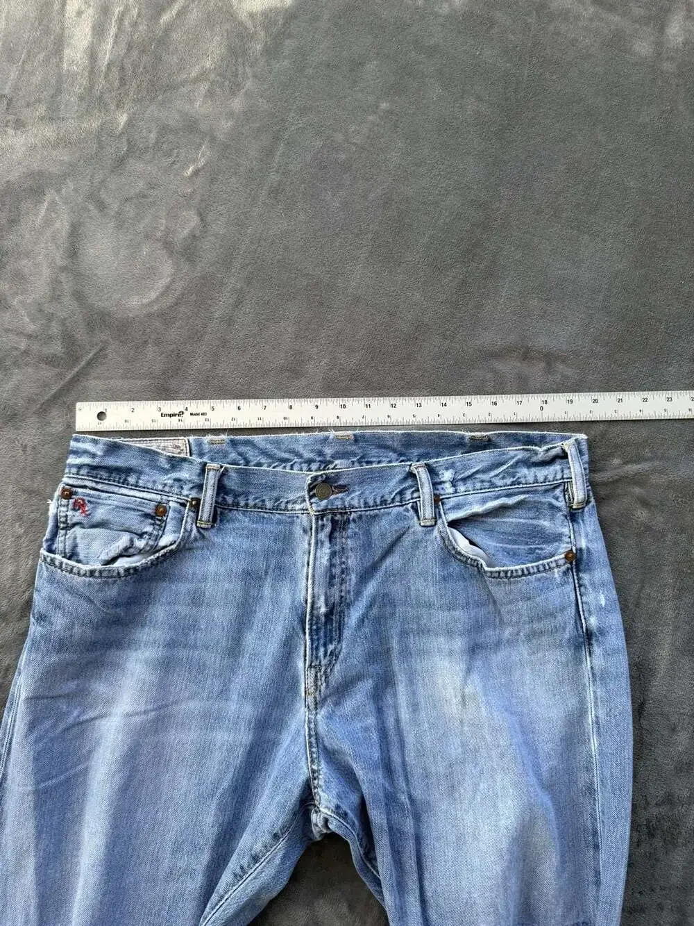 Polo Ralph Lauren Distressed Light Wash Denim Jeans Men’s 38x32